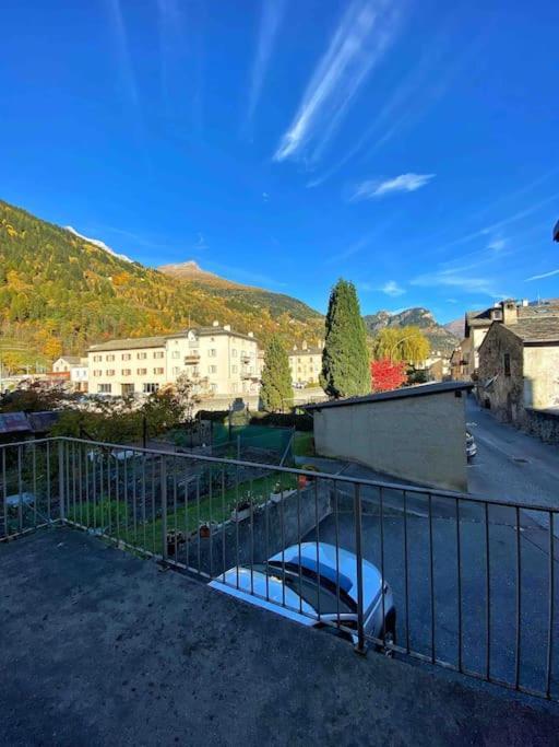 Casa Lalla Affittasi Nel Centro Di Poschiavo Exteriör bild