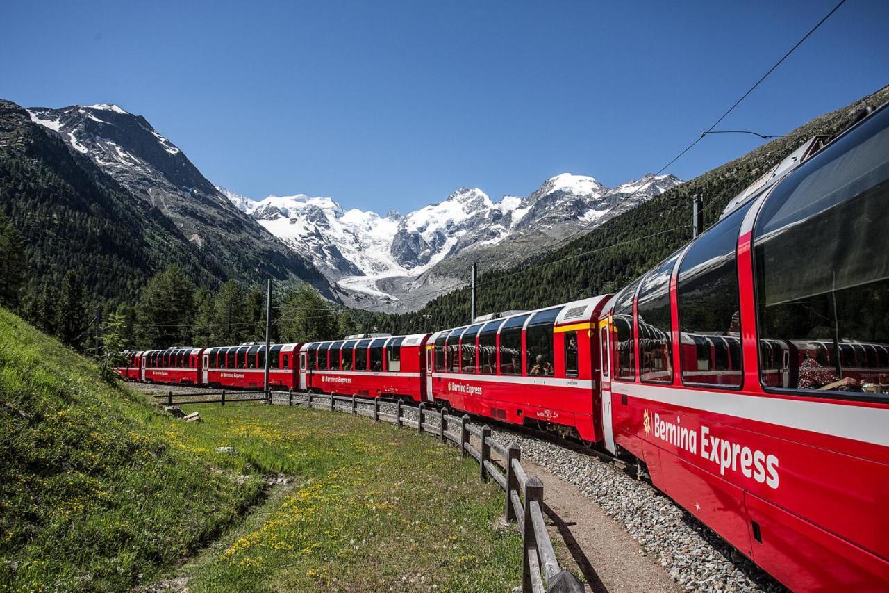 Casa Lalla Affittasi Nel Centro Di Poschiavo Exteriör bild