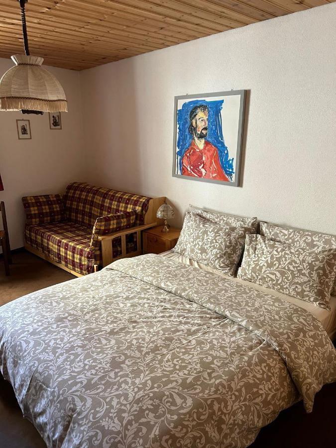 Casa Lalla Affittasi Nel Centro Di Poschiavo Exteriör bild