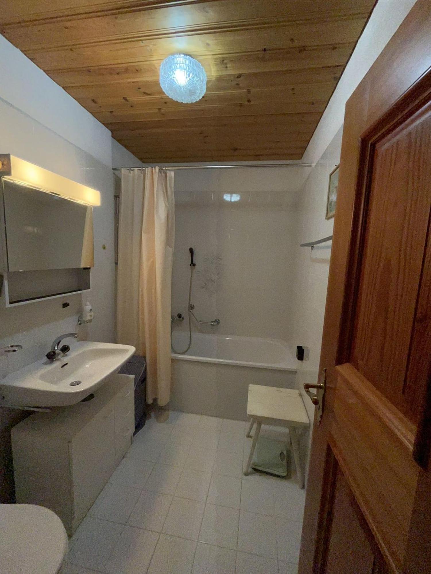 Casa Lalla Affittasi Nel Centro Di Poschiavo Exteriör bild